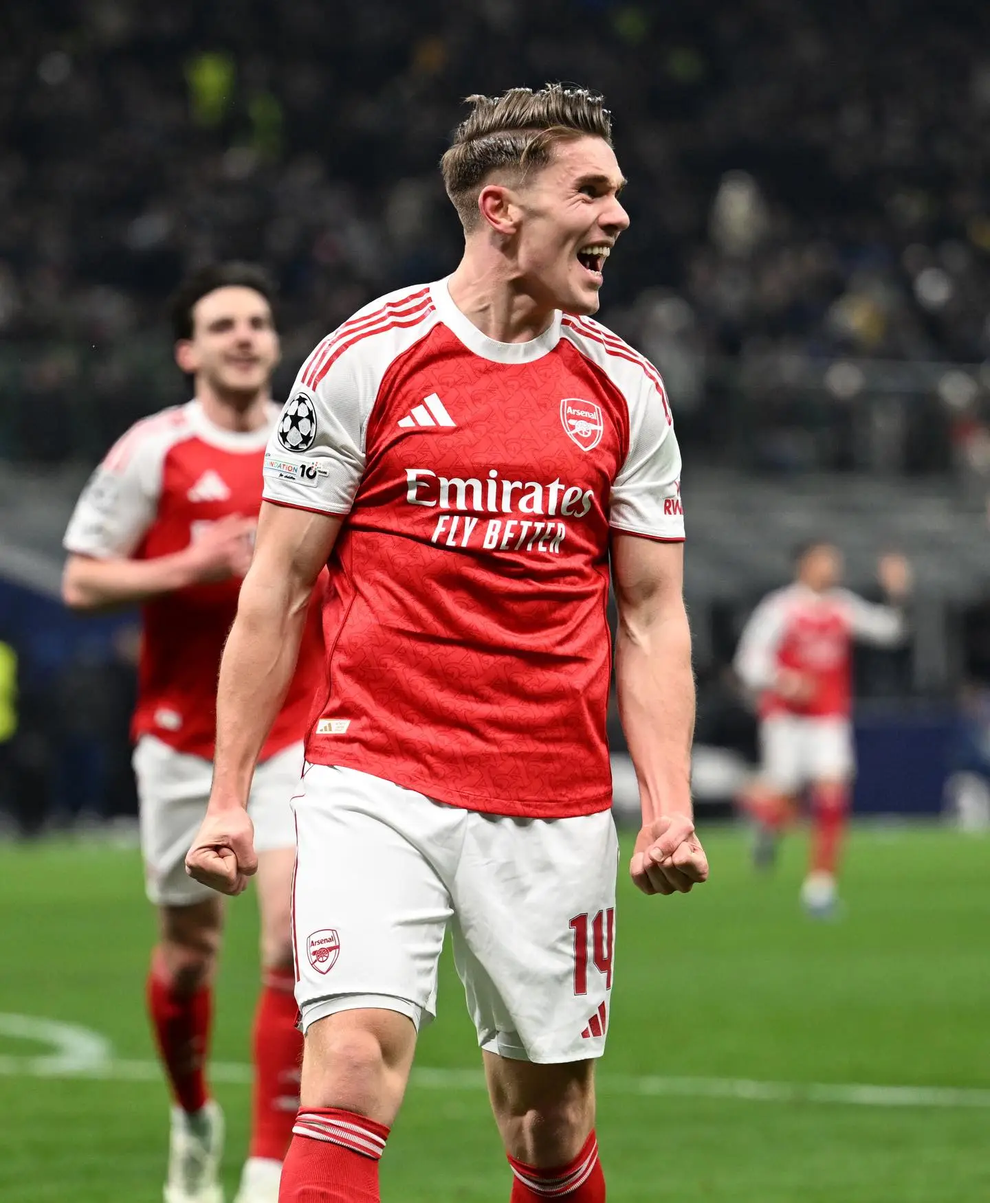 开云体育移动版-对阵国米替补登场破门,哲凯赖什社媒庆祝胜利:欧冠之夜