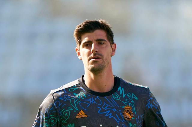 1648990261572036068.jpg 两次神仙扑救展现火热状态 库尔图瓦昂首回访蓝桥