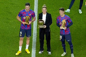 1666305120374071108.gif 开云体育下载-【西甲】莱万梅开二度 安苏破门 巴萨3比0黄潜