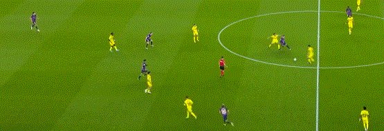 1666303431523069218.gif 开云体育下载-【西甲】莱万梅开二度 安苏破门 巴萨3比0黄潜