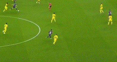 1666303384272059412.gif 开云体育下载-【西甲】莱万梅开二度 安苏破门 巴萨3比0黄潜