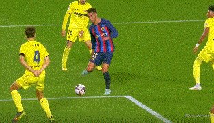 1666303379108043755.gif 开云体育下载-【西甲】莱万梅开二度 安苏破门 巴萨3比0黄潜