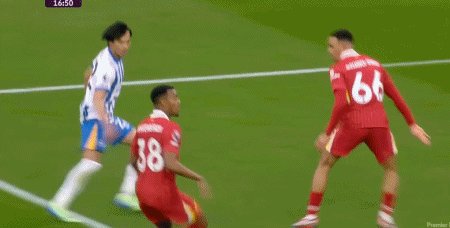 1730589722915091131.gif 【早报】伯恩茅斯,万事皆有可能!