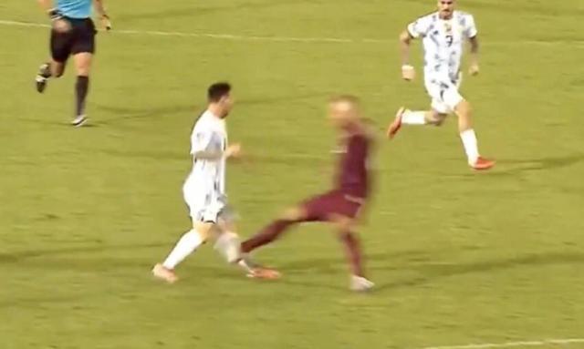 1636101976614033400.jpg 开云体育官网-梅西专程赴马德里治伤 世预赛对手那一脚坑惨巴黎