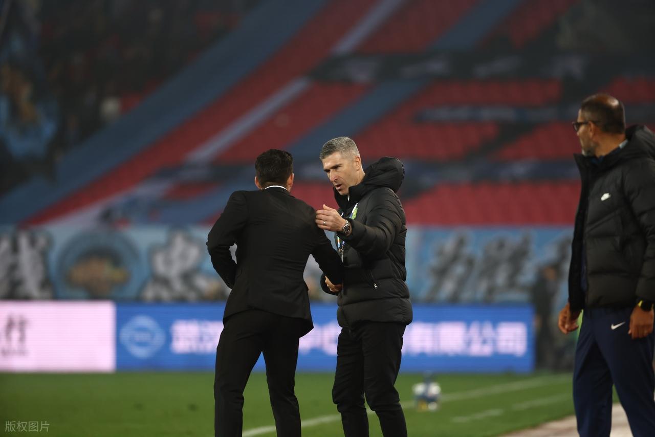 开云体育官网-意外！曝茹子楠已离开北京国安，原因让人无奈，球队开局就陷困境